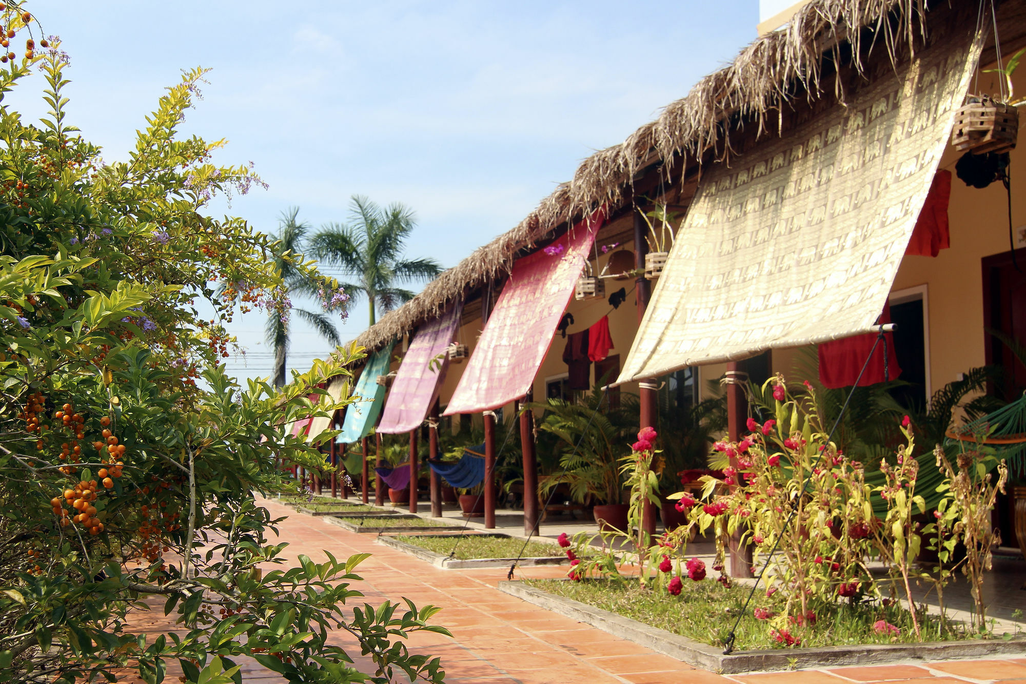 Sunset Lounge Hotel Sihanoukville Exterior photo